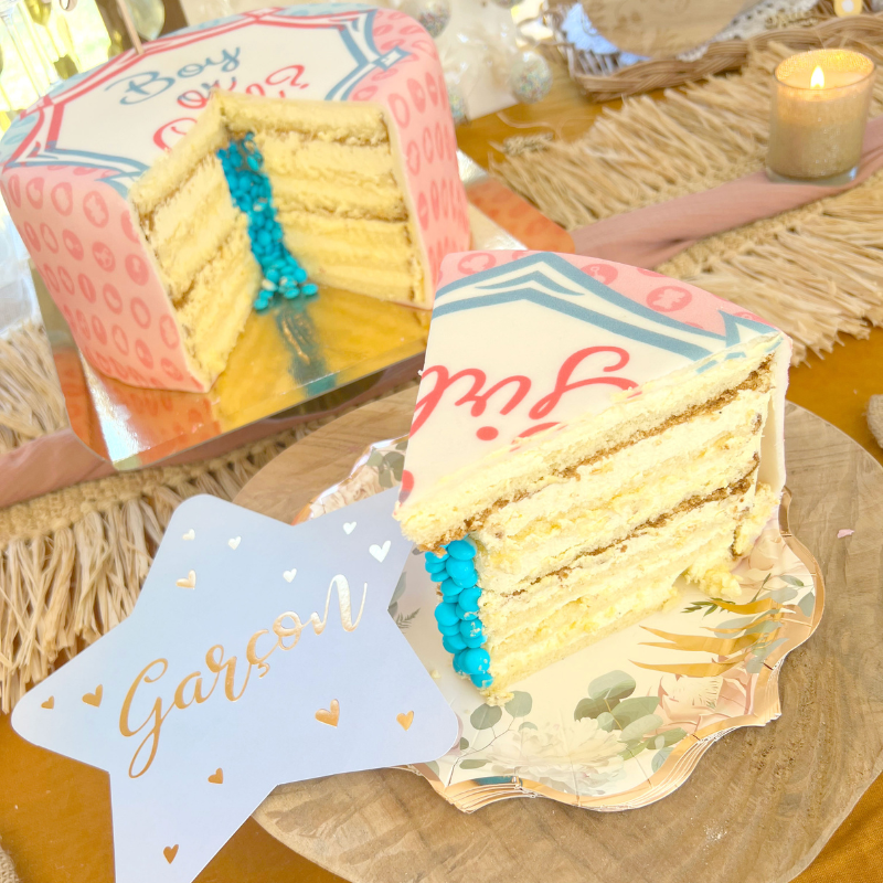 Deluxe Gender Reveal taart