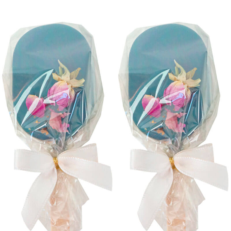 Blauwe cake pop ijsjes met rozenblaadjes (10 stuks)